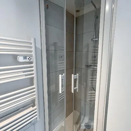 Adorable Studio Avec Parking Gratuit Apartment Anzin